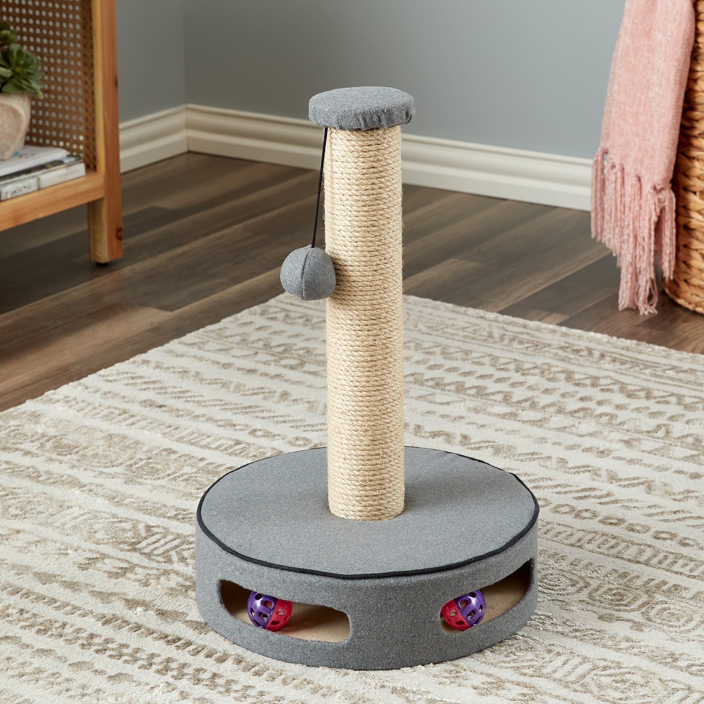 Two by Two Gainesville - Gray Cat Scratching Post Cat Furniture - 19.7 in. Tall